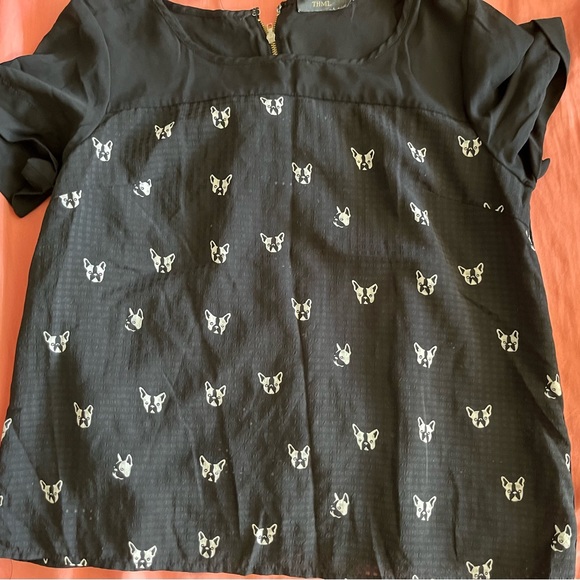 Black polyester shirt with FRENCH BULLDOG pattern. - Picture 2 of 2